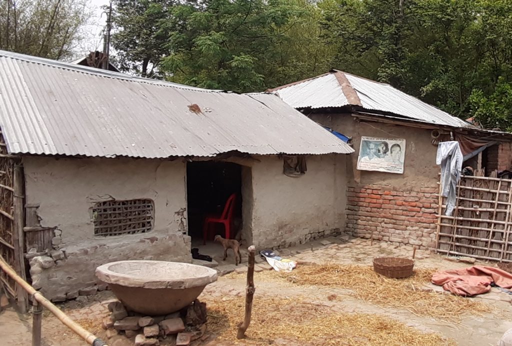 सांसद बनने के बाद ट्रेन में फर्श पर बैठकर दिल्ली गए थे किराय मुसहर, जानिए बिहार के पहले दलित Mp की कहानी 1 किराय मुशहर का घर