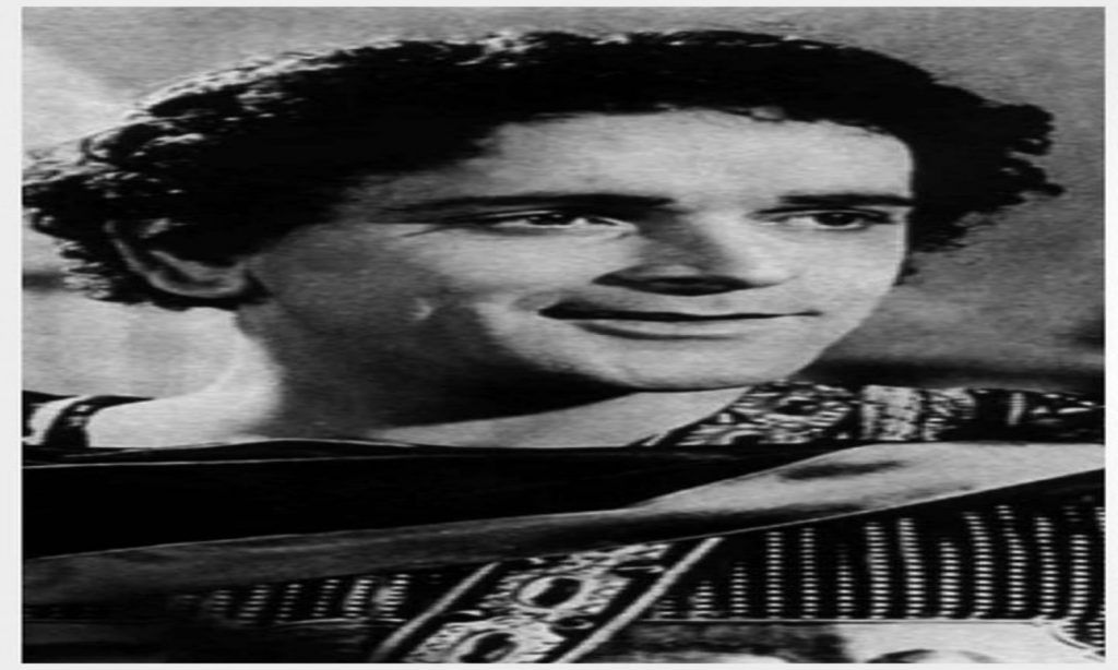 Prithviraj Kapoor Death Anniversary: गेट पर गमछा फैलाकर पैसे बटोरने से लेकर ब्लैंक चेक पर 1 रुपए की रकम भरने तक का सफर, जानें सबकुछ 1 1006861751