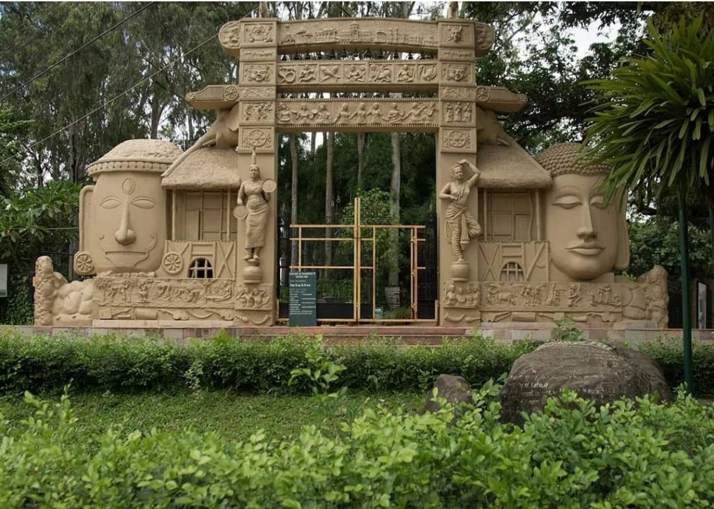 Travel Tripura: मंदिरों और महलों का शहर है अगरतला, इतिहास व प्रकृति प्रेमी जरूर जाएं एकबार यहां घूमने 3 Heritage Park