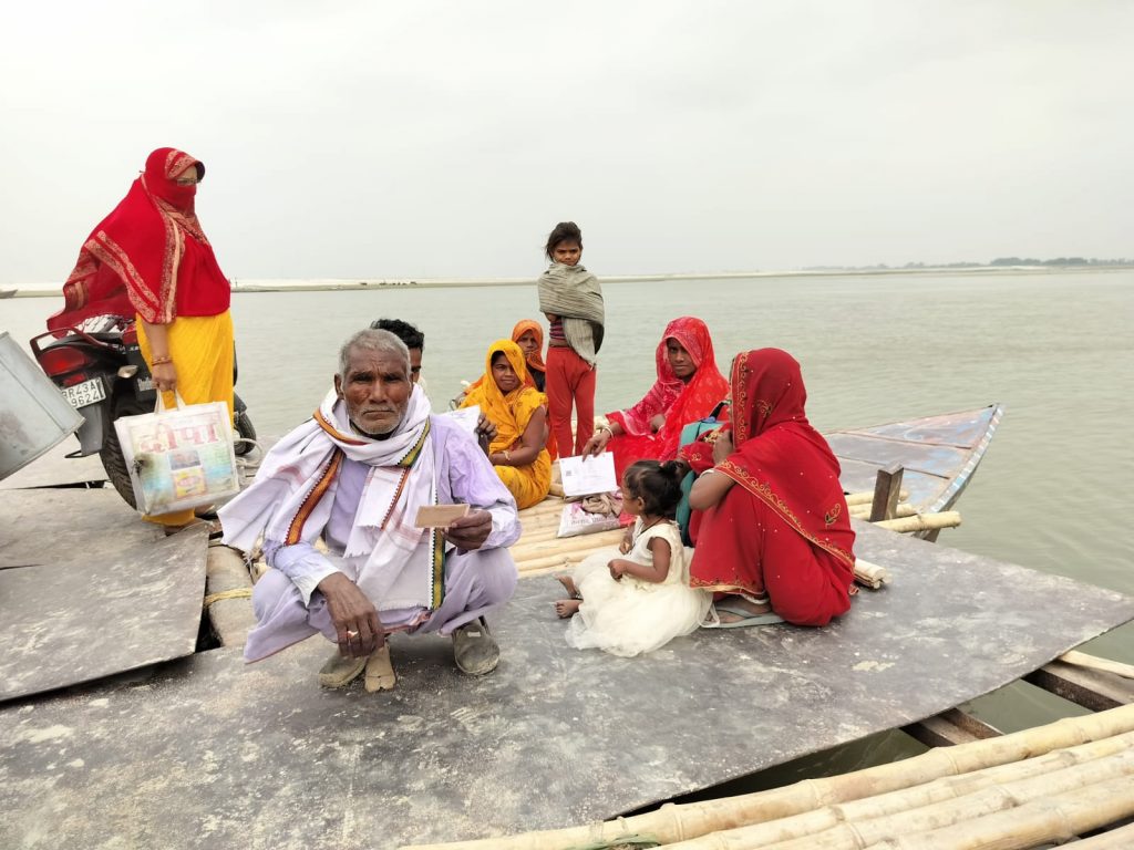 Photos: बिहार में वोटरों पर मौसम हुआ मेहरबान, सुबह से बूथों पर लगी लंबी कतारें, देखिए तस्वीरें.. 13 Whatsapp Image 2024 05 07 At 8.33.03 Am
