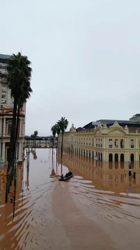 Brazil Floods: ब्राजील में बाढ़ से 75 की मौत, भयावह तस्वीरें आईं सामने 4 Brazil Flood New Photo