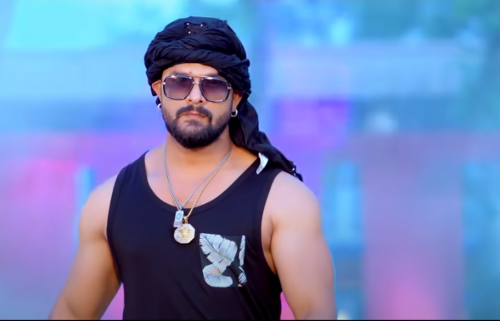 Bhojpuri Song : खेसारी और खुशी कक्कड़ का नया गाना ‘गोरी तोर गलिया’ यूट्यूब पर छाया 2 Khesari New Song2