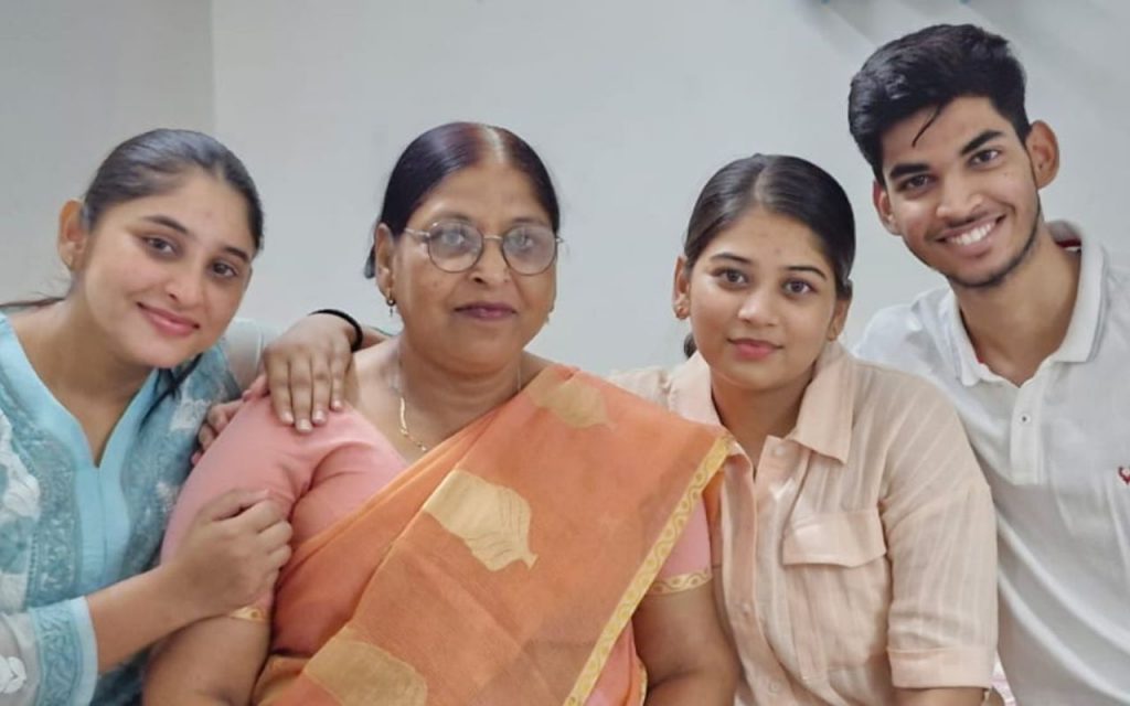 मदर्स डे स्पेशल : 8 घंटे की ड्यूटी के बाद भी कामकाजी मां को आराम नहीं 4 Mothers Day Special Julie Jamshedpur Jharkhand