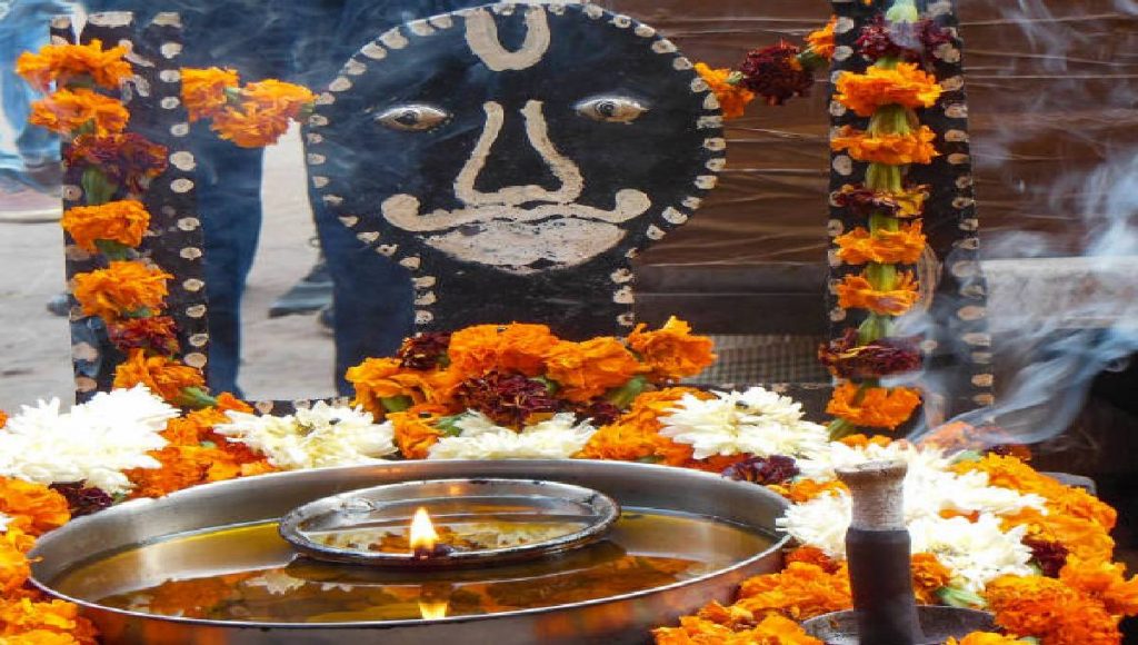 Astro Tips: शनिवार को मिलते हैं ये संकेत तो समझें लकी हैं आप, बनी रहेगी शनि देव की कृपा 1 Shani