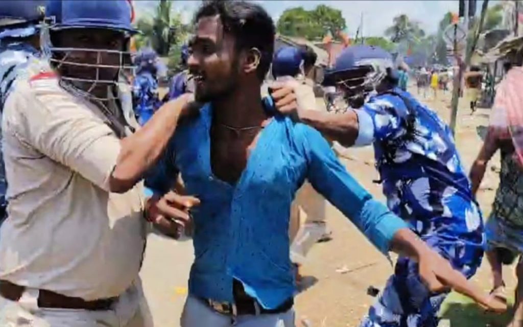 Wb News: लोकसभा चुनाव से पहले नंदीग्राम में हिंसा, आगजनी, पथराव, चुनाव आयोग ने मांगी रिपोर्ट 2 West Bengal Nandigram Violence Lok Sabha Chunav 1