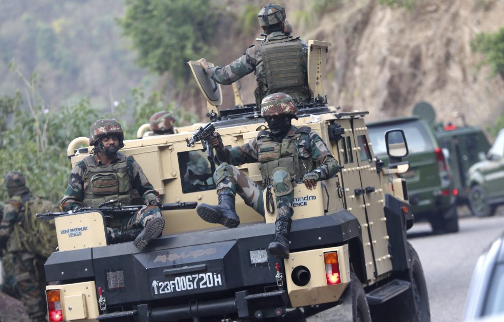 Jammu-Kashmir Terrorist Attack: आतंकियों को दबोचने के लिए उतारे गए कमांडो और ड्रोन, जंगल में तलाशी तेज 3 10061 Pti06 10 2024 000103A 1
