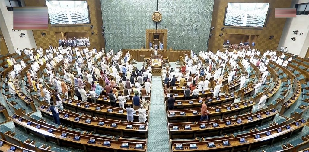 Explainer: ‘जय फिलिस्तीन’ कहने से असदुद्दीन ओवैसी की सदस्यता जाएगी या नहीं? क्या है नियम 2 Lok Sabha