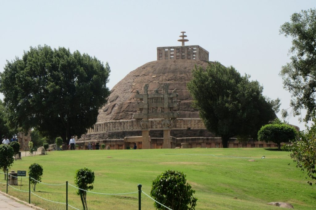 Mp Tourism- सम्राट अशोक के बौद्ध धर्म अपनाने का प्रतीक है सांची स्तूप-Unesco World Heritage Site In Madhya Pradesh 1 Sanchi
