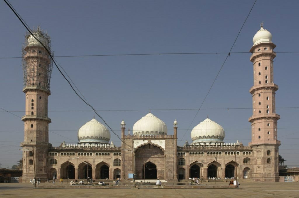 भोपाल की Taaj-Ul-Masjid पर धूमधाम से मनती है ईद, 24 हजार फुट में है फैली 1 Taaj Ul Masjid 2 1