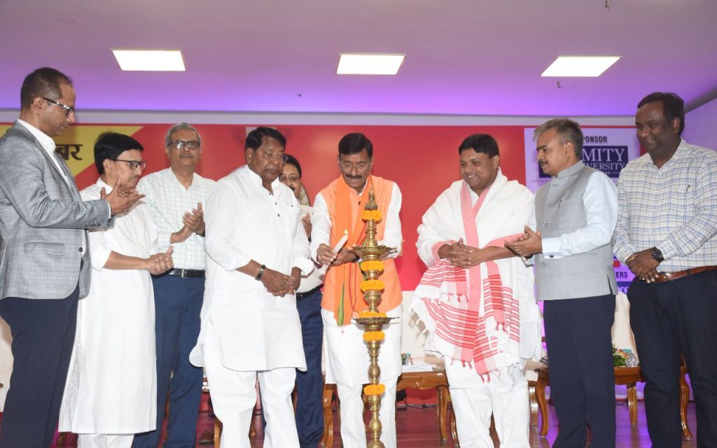 प्रभात खबर ने प्रतिभा को दिया सम्मान, केंद्रीय मंत्री संजय सेठ बोले- नशे की बुराई से दूर रहें बच्चे 1 Prabhat Samman Ranchi Jharkhand 2