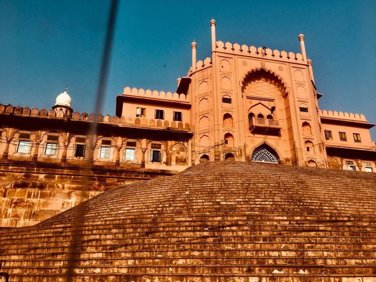 भोपाल की Taaj-Ul-Masjid पर धूमधाम से मनती है ईद, 24 हजार फुट में है फैली 2 मस्जिद