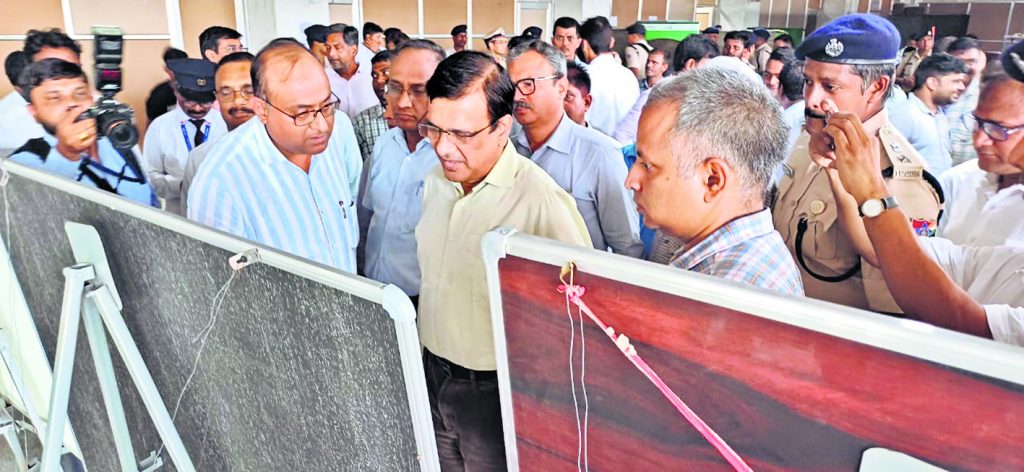 गया जंक्शन पर दिसंबर से मिलेंगी तमाम विश्वस्तरीय सुविधाएं, जीएम ने अधिकारियों को दिए खास निर्देश 1 28Gya 10 28072024 18 C181Pat1022134442