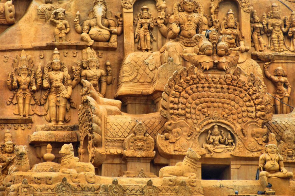 Brihadeshwar Temple: आखिर 1000 साल पुराना बृहदेश्वर मंदिर कैसे खड़ा है बिना नीव के? 3 Art Brihadeshwar Templetanjavur 1