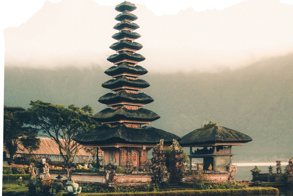 Travel Tips: 50 हजार भी हैं पॉकेट में, तो इन इंटरनेशनल डेस्टिनेशंस को कर सकते हैं कवर 5 Bali