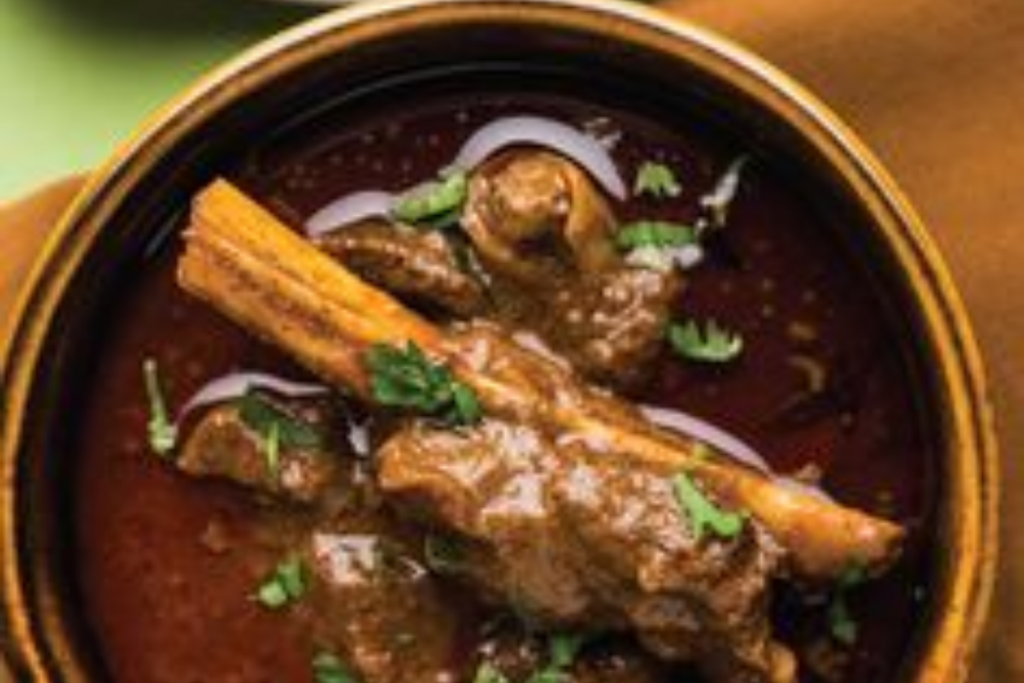 Famous Food Of Bhopal: पोहा से लेकर जलेबी, भोपाल आएं तो जरूर लें इन डिशेज का स्वाद 5 Bhopali Gosht Korma