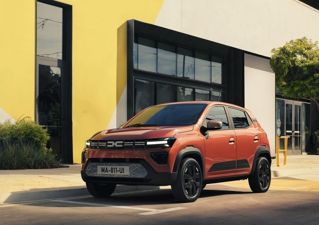 Top 5 Micro Electric Cars: पांच छोटी मगर दमदार इलेक्ट्रिक कारें 4 Dacia Spring 2025 1600 01
