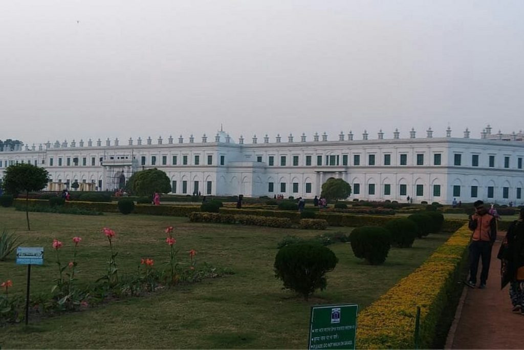 West Bengal Tourism: हजारद्वारी पैलेस में जाने के लिए एक नहीं 1000 दरवाजे 2 Hazaar Dwari Palace And Museum