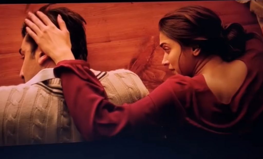 फिल्म 'तमाशा': वेद की खोज में गहराई से छुए रंग 2 Tamasha