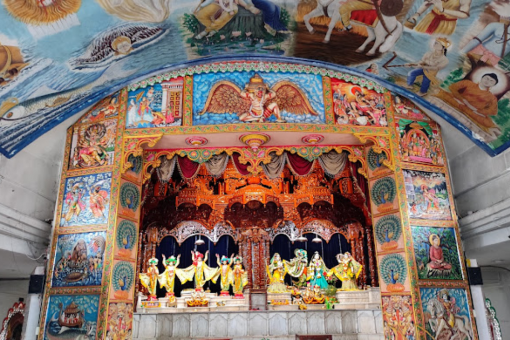West Bengal Tourist Destinations: सिलीगुड़ी में घूमने लायक 15 जगहें और करने लायक चीजें 2 Iskcon Siliguri
