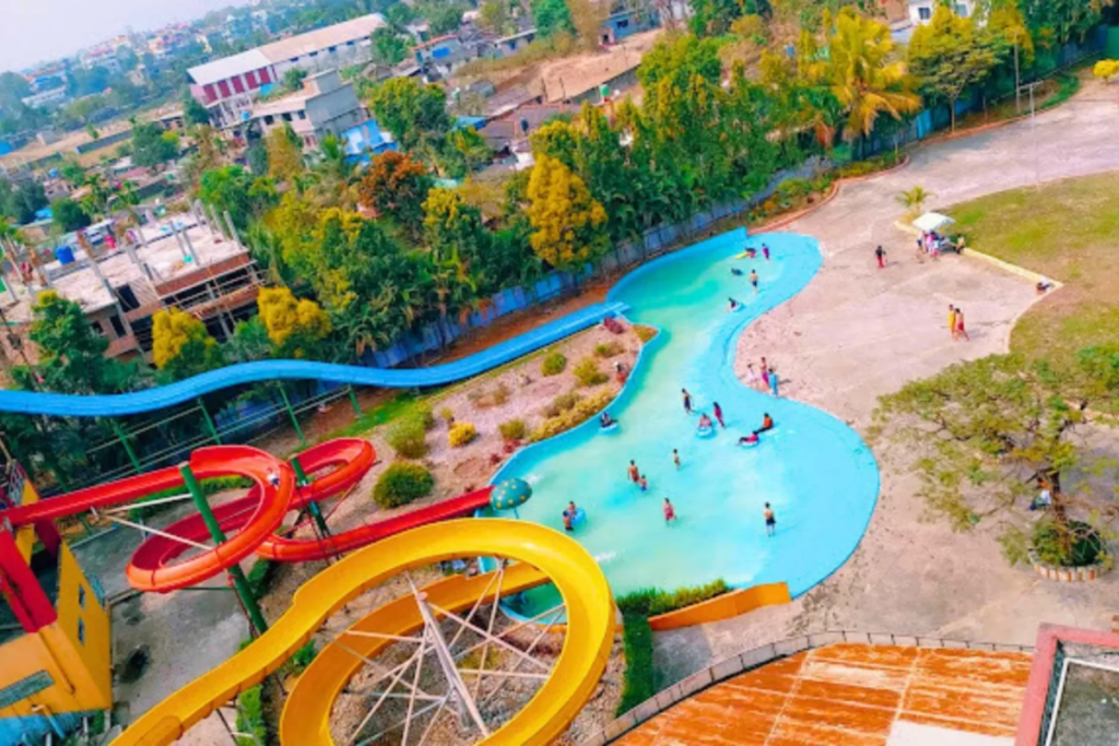 West Bengal Tourist Destinations: सिलीगुड़ी में घूमने लायक 15 जगहें और करने लायक चीजें 4 Savin Kingdom Siliguri