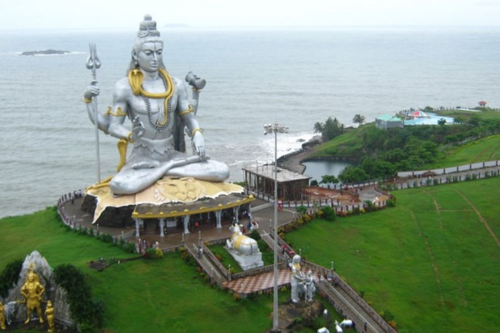 World’s Tallest Lord Shiva Statues: दुनिया की पांच सबसे ऊंची शिव प्रतिमाओं की करें खोज 3 Shiva Of Murudeshwara