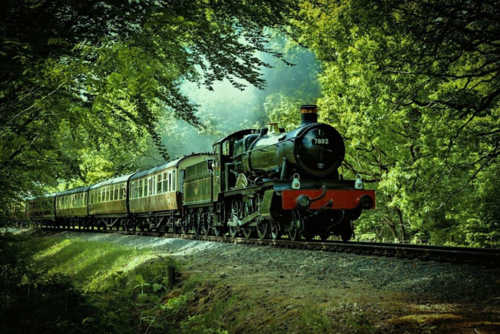 Monsoon Trip With Indian Railway: भारत की ये 5 ट्रेन मानसून में आपके सफर को बनाएगी और भी यादगार 3 The Nilgiri Mountain Railway Mettupalayam To Ooty