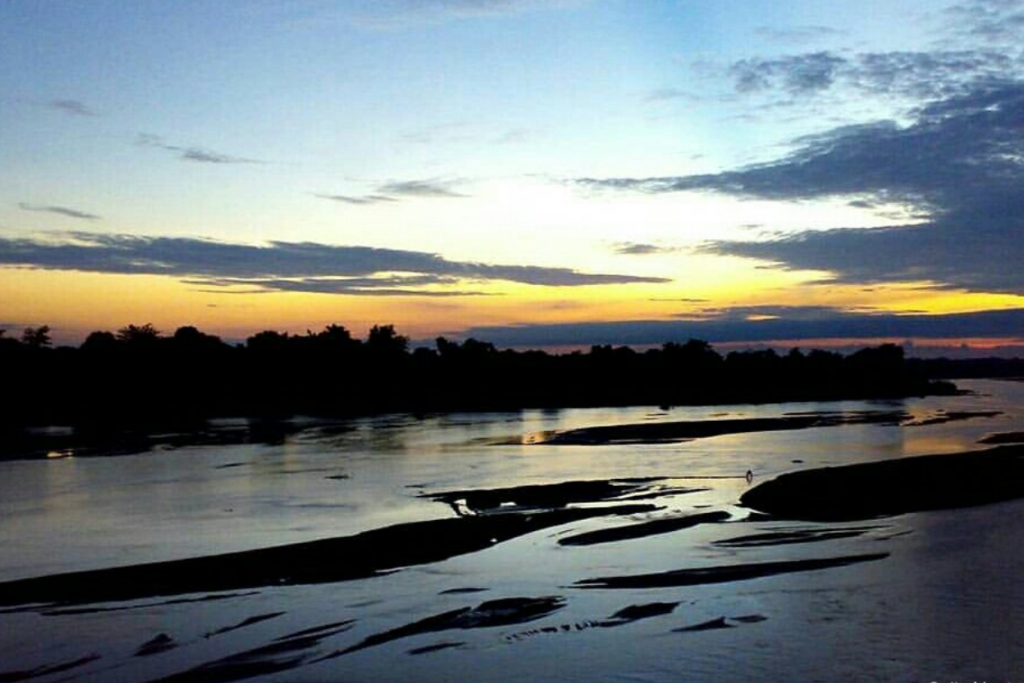 Jharkhand Tourism: प्रकृति की गोद में बसी है शंख नदी, सैलानियों को खींच लाती है खूबसूरती 2 The Shankh River 1