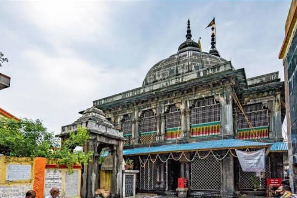 Bihar Tourism: बिहार आने की है तैयारी तो जरूर आएं ये प्रसिद्ध मंदिर 2 Vishnupad Temple, Gaya