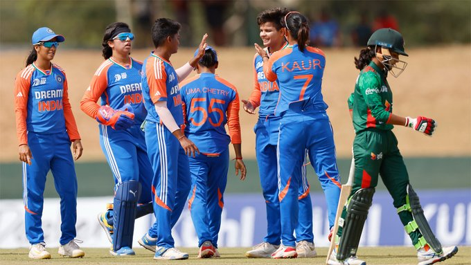 Women'S Asia Cup: Indw Vs Banw: गेंदबाजों ने छुड़ाए बांग्लादेश के छक्के, मात्र 81 रनों का लक्ष्य सामने 1 Image 347