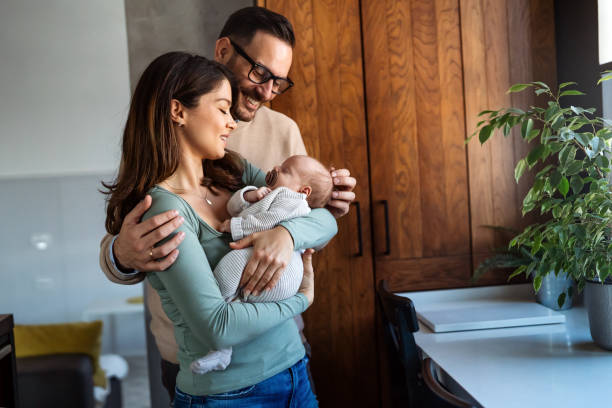 Parenting Tips: नए पेरेंट्स को हमेशा ध्यान में रखनी चाहिए ये बातें 2 Istockphoto 1663876649 612X612 1