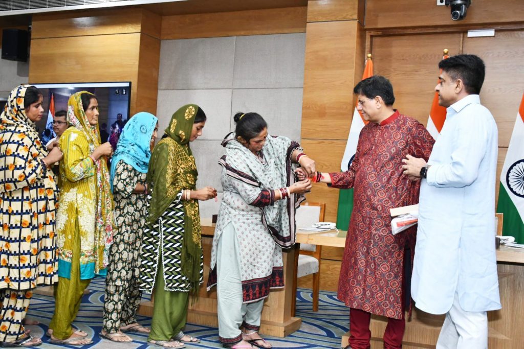 Caa: भारत पड़ोसी देशों में अल्पसंख्यक प्रवासियों को सुरक्षा प्रदान करेगा 1 02 1