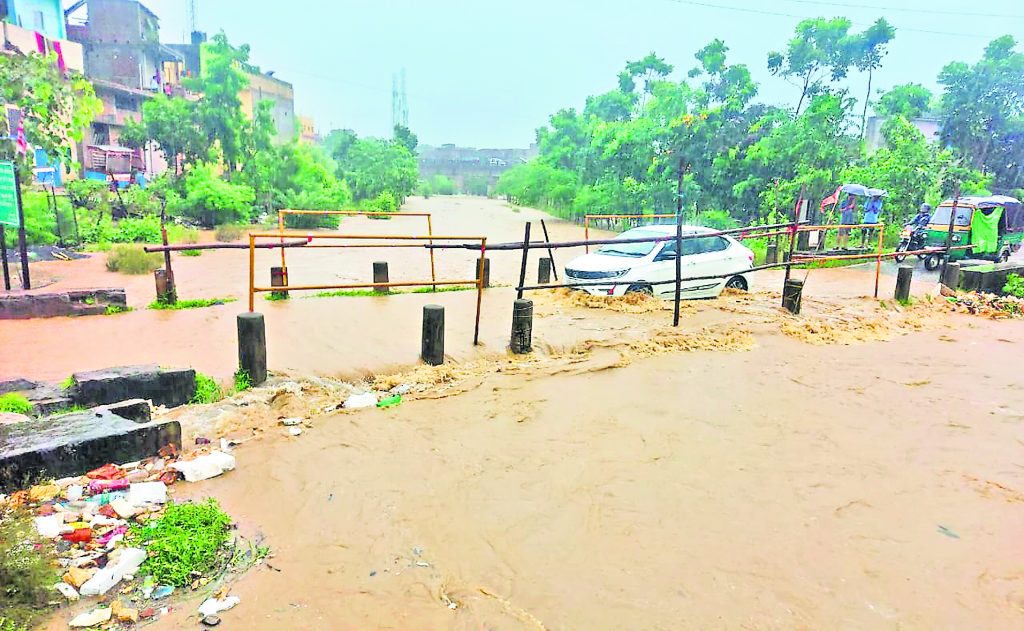 Jharkhand Weather: बंगाल की खाड़ी में साइक्लोनिक सर्कुलेशन, सभी उपायुक्तों को किया गया अलर्ट 1 02Ran Mb 319 02082024 1