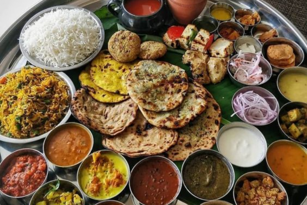 Janmashtami 2024: आखिर क्या होता है 56 भोग जो नंदलाल कृष्ण को है प्रिय 2 56 Bhog