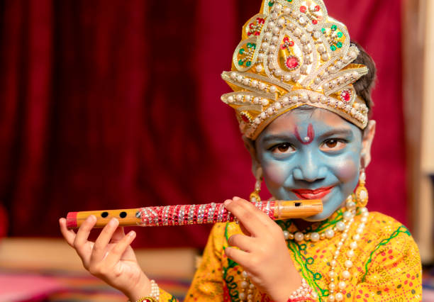 Janmashtami 2024 Dress Idea: इस जन्माष्टमी अपने बच्चे को दें बाल-गोपाल जैसा रूप 7 7