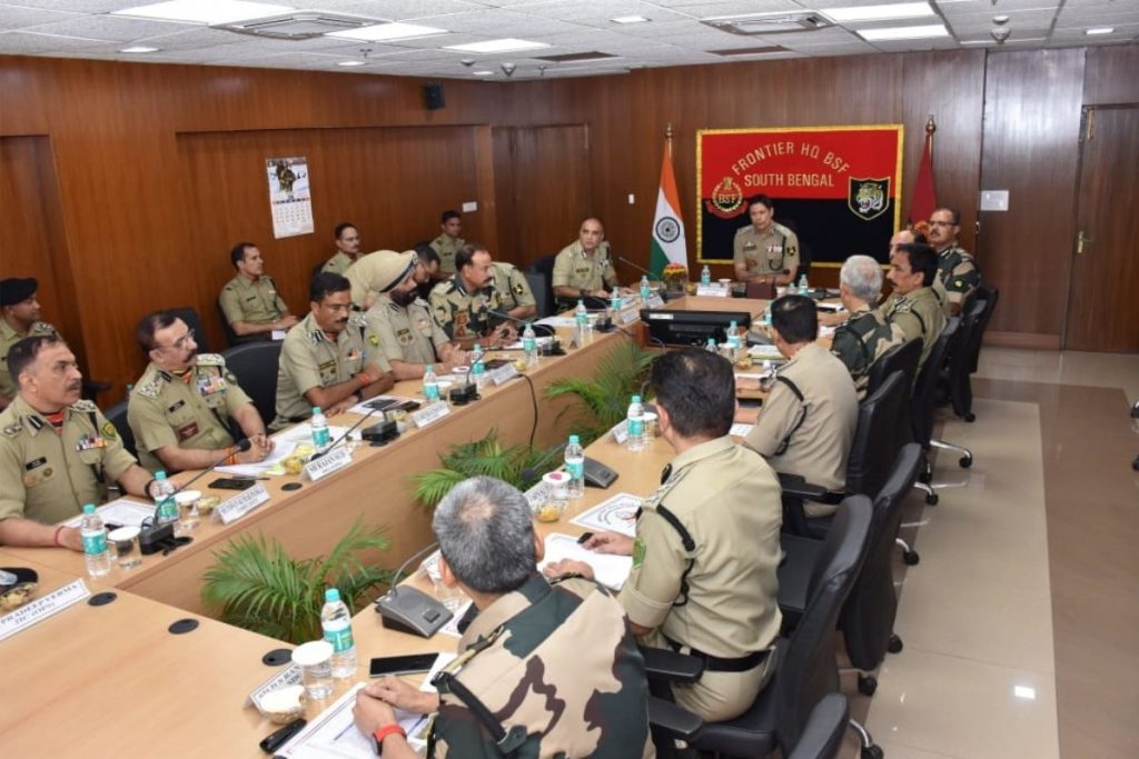 West Bengal : बीएसएफ के महानिदेशक ने लिया जायजा, बांग्लादेश से जुड़ी जल व थल सीमाएं कितनी हैं सुरक्षित 1 Bsf 1 1