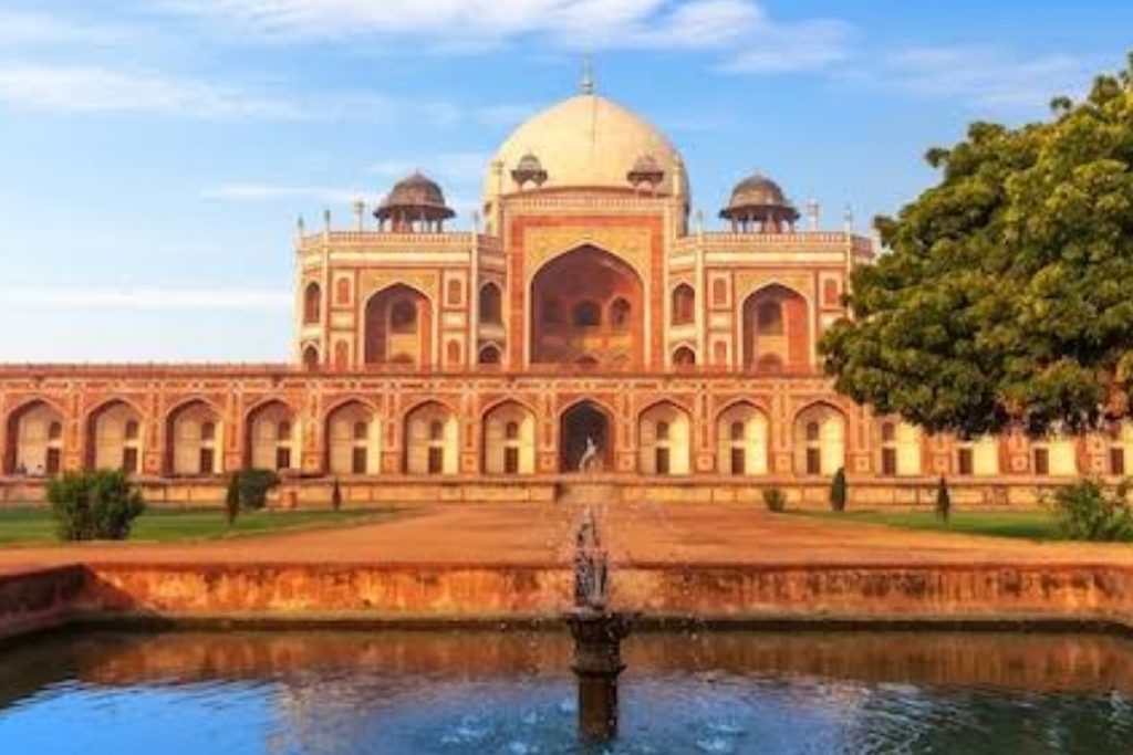 Top Wonders Of Mughal Architecture: मुगल वास्तुकला में बनी ये खूबसूरत संरचनाएं हैं लोकप्रिय पर्यटन स्थल 1 Humayun'S Tomb