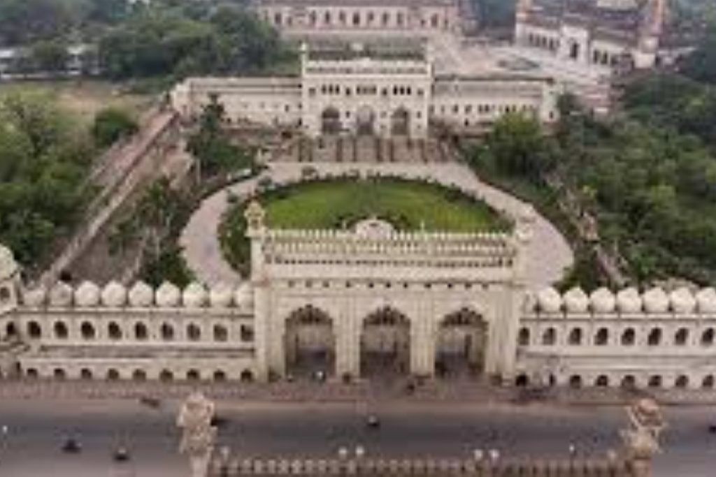 Independence Day 2024: यूपी की इन जगहों का आजादी की लड़ाई से रहा है नाता, घूमने के लिए है खास 6 Lucknow