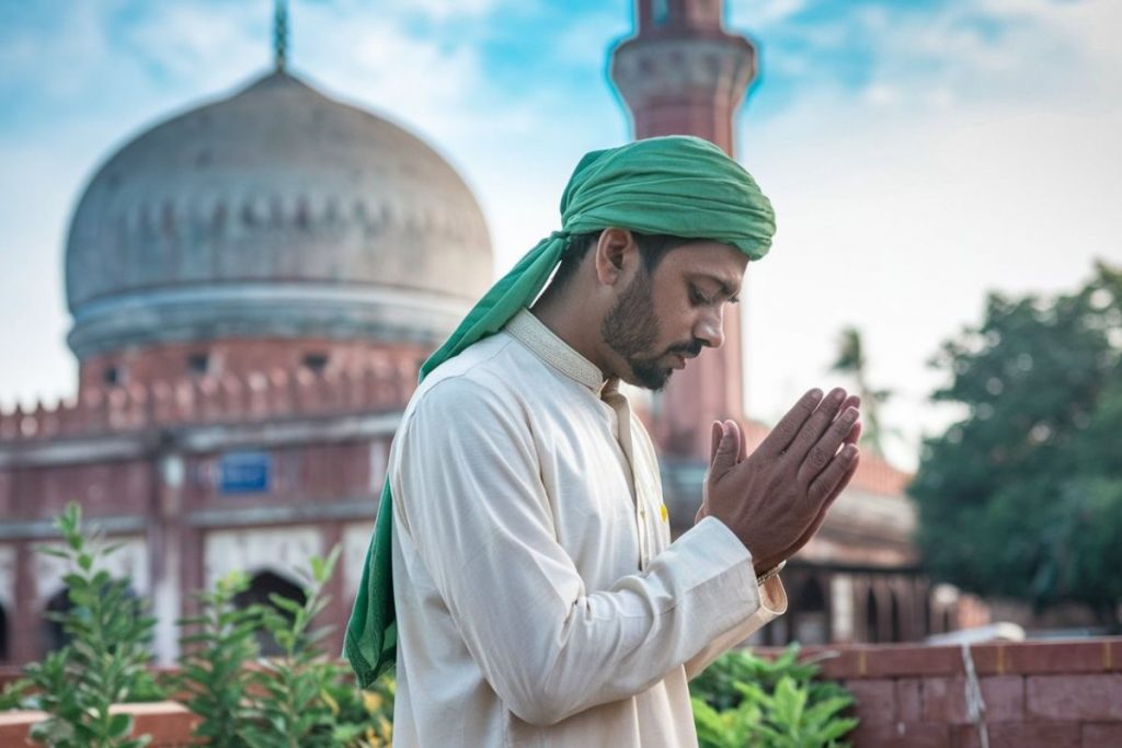 Muslim: क्या आपको पता है भारत के किन 5 राज्यों में सबसे कम मुस्लिम आबादी? तीसरे नंबर पर हिमाचल तो पहले पर कौन? 2 Muslim Population In Sikkim