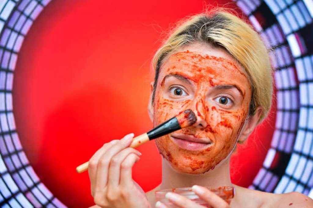 Beauty Tips At Home: चेहरे पर लगाएं इन सब्जियों के फेस पैक, जानें बनाने और लगाने का तरीका 2 New Project 2024 08 02T114012.699