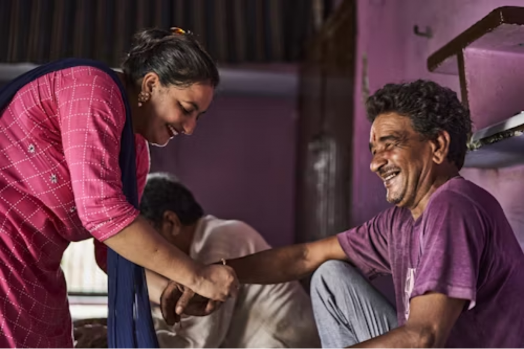 Raksha Bandhan 2024: राखी में बांधी जाने वाली तीन गांठ है इन तीन वचनों का प्रतीक 1 Rakshabandhan 3
