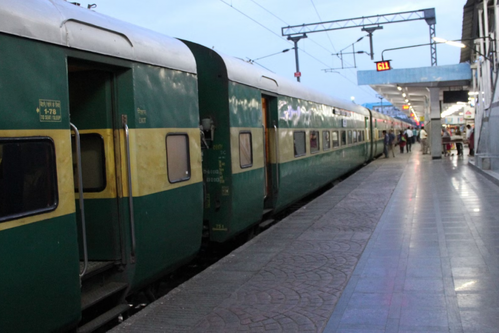 How To Book Garib Rath Ticket: गरीब रथ का टिकट ऐसे करें बुक 2 Untitled Design 7 1