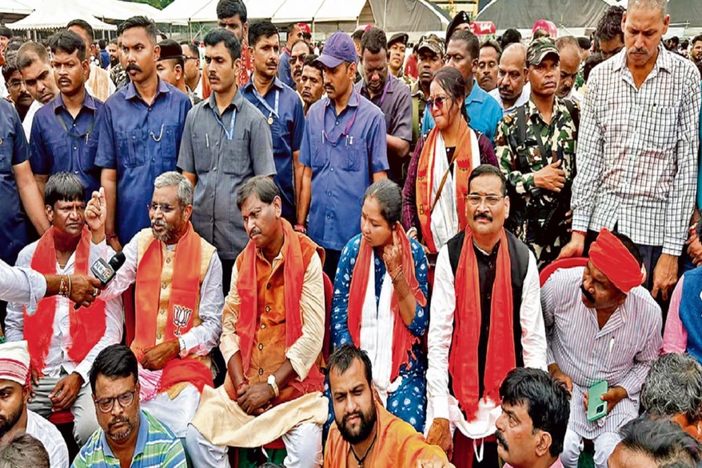 झारखंड: युवा आक्रोश रैली में Bjp नेताओं और पुलिस का ऐसा हुआ आमना-सामना, देखें तस्वीरें 2 Akrosh Rally 8382