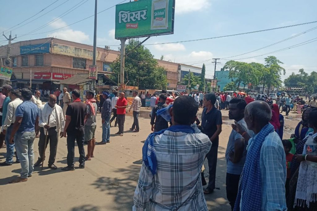 Aaj Bharat Bandh: झारखंड में ऐसा रहा भारत बंद, तस्वीरों में देखें असर 6 Dhanbad Ke Baghmara Me Bharat Bandh