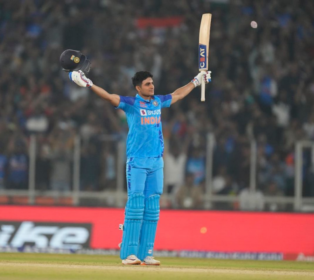 Ai अलर्ट! Virat Kohli द्वारा Shubman Gill को डांटने का क्लिप वायरल- देखें वीडियो 1 Image 379