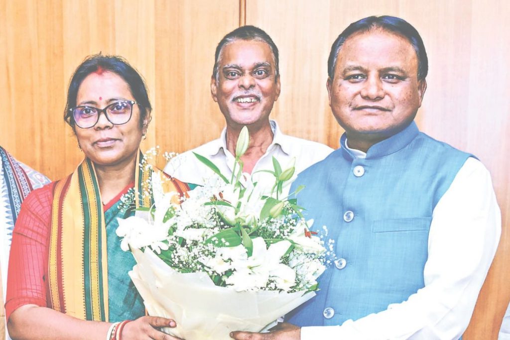 Odisha News: बीजद छोड़कर भाजपा में शामिल हुईं ममता मोहंता कैसे बनीं राज्यसभा सांसद 1 Mamata Mohanta Odisha Rajya Sabha Election