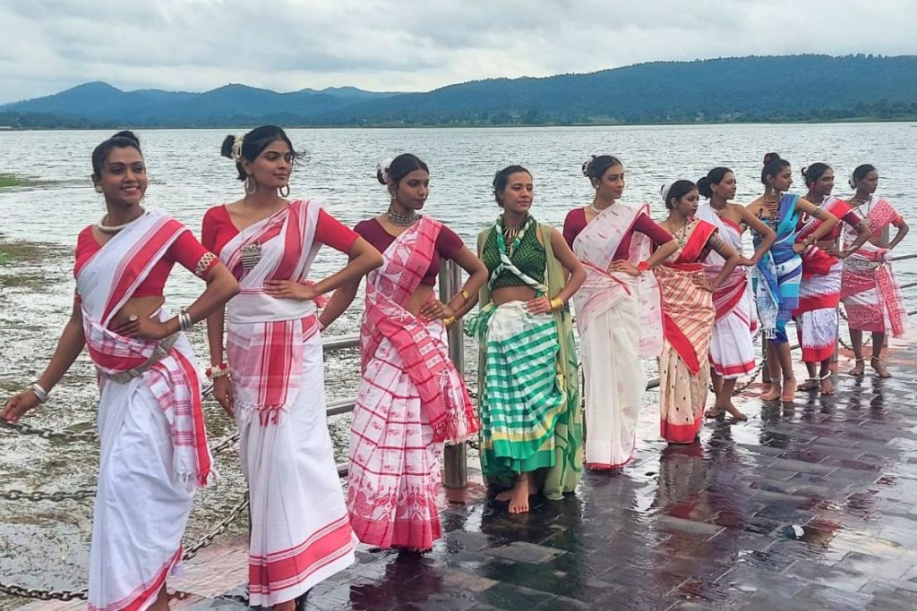 Photos: जमशेदपुर की शताक्षी के सिर सजा मिस यूनिवर्स इंडिया झारखंड का ताज, रिया तिर्की बनी रनर-अप 6 Miss Universe India Jharkhand 2024 Beauty Peagant Patratu Lake Resort