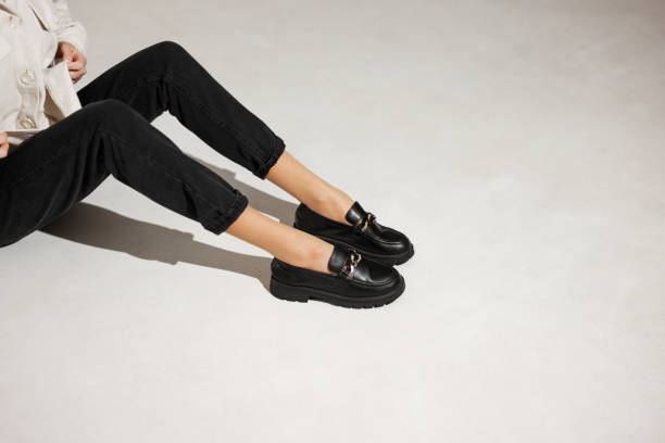 Shoes Without Socks Risks: क्या मोजे के बिना जूते पहनना सुरक्षित है? 2 16 1