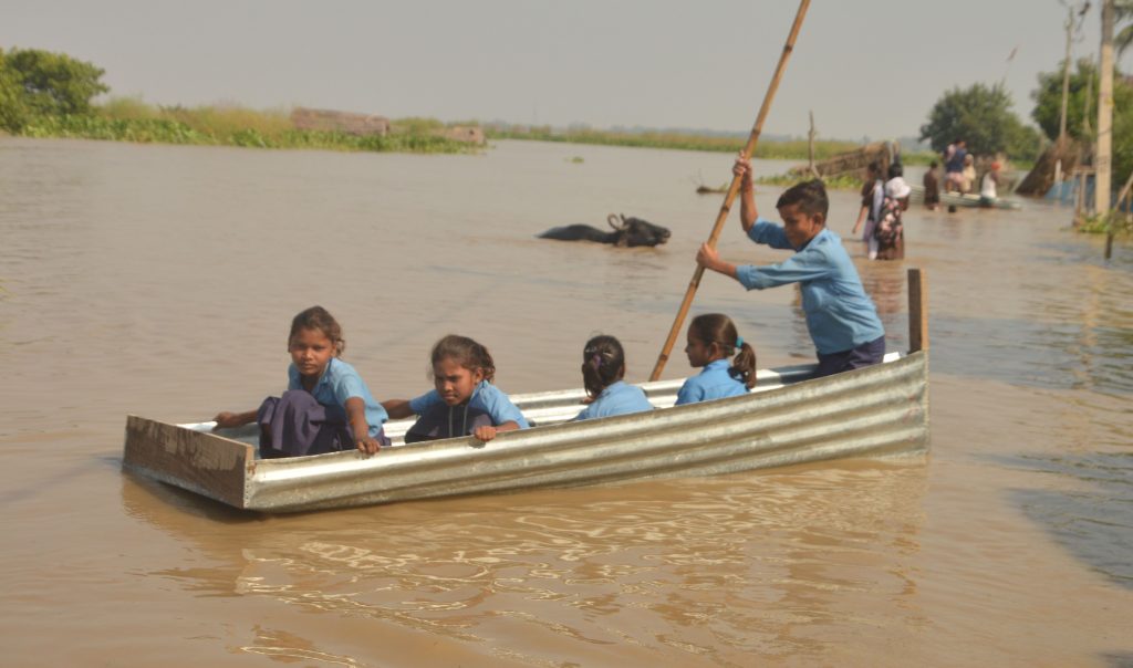 Bihar Flood News: भागलपुर के 100 से अधिक सरकारी स्कूलों में घुसा बाढ़ का पानी, विश्वविद्यालय भी हुआ जलमग्न 2 20Bha 101 20092024 6
