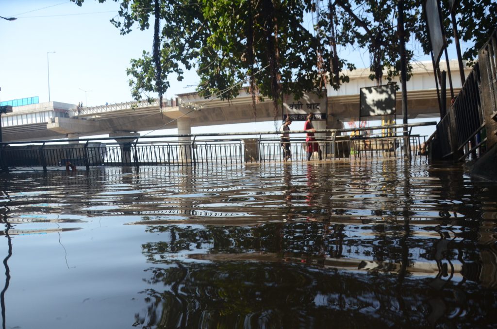 Bihar Flood: गंगा के उफान से पानी-पानी हुआ पटना, तस्वीरों में देखें बाढ़ के हालात 12 21Pat 62 21092024 2