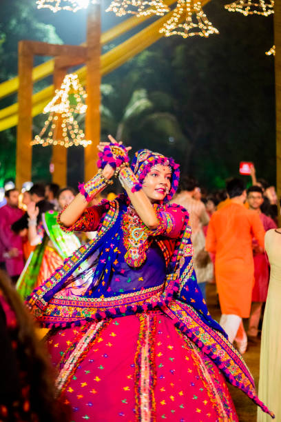 Dandiya Night Dress Idea: डांडिया-गरबा नाइट पर खुब तारीफ बटोरेंगे आपके ये आउट्फिटस 1 22 1